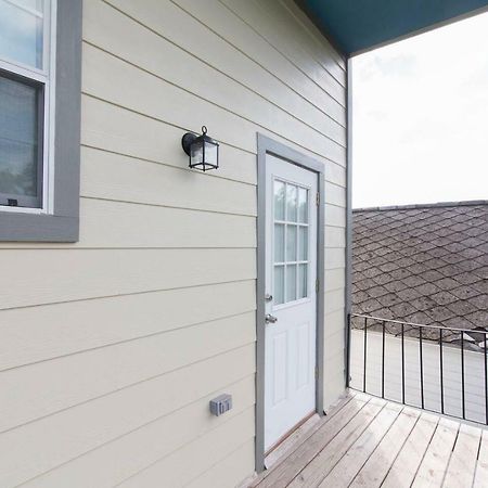 Modern Condo 2 Blocks From Quarters New Orleans Exterior photo