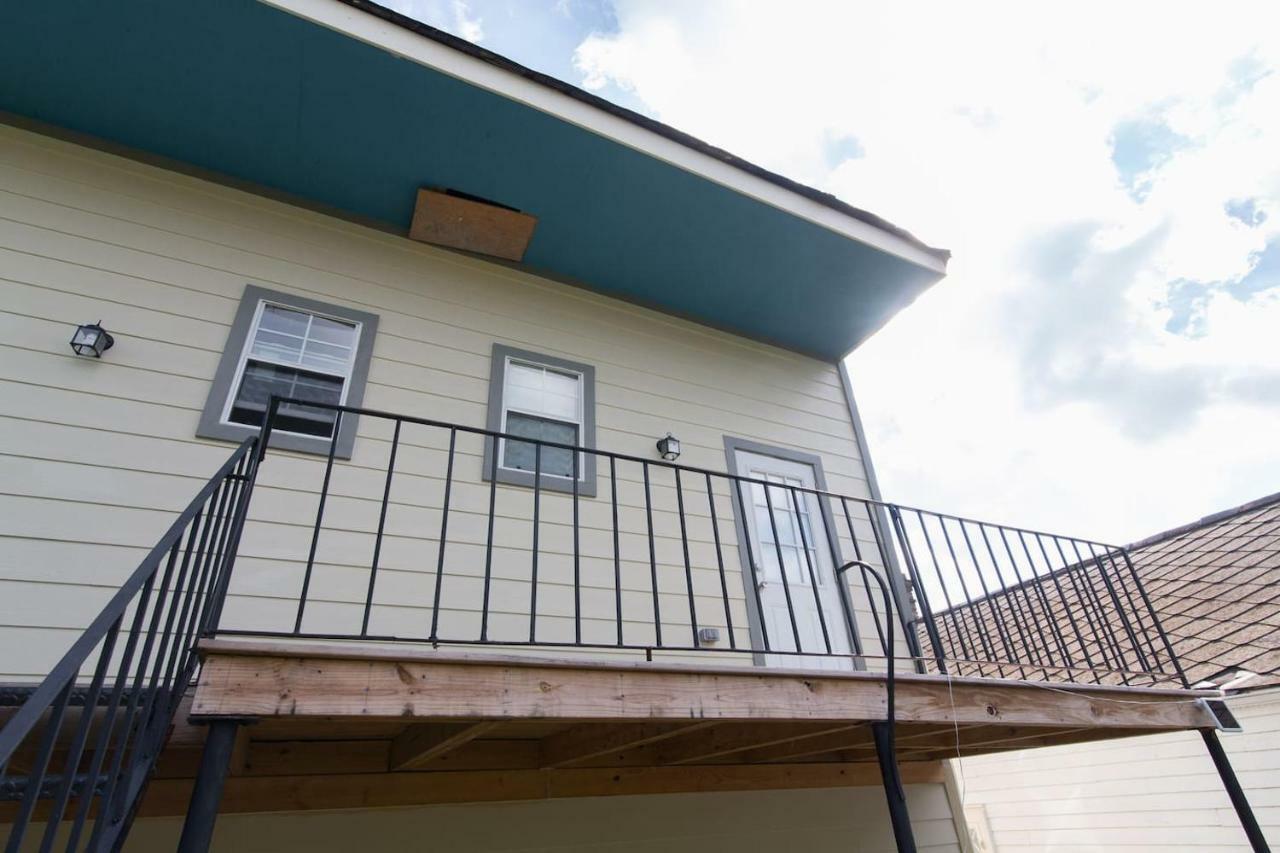 Modern Condo 2 Blocks From Quarters New Orleans Exterior photo
