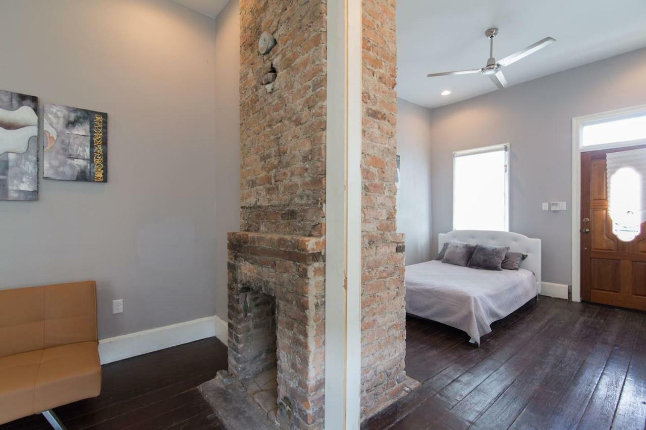 Modern Condo 2 Blocks From Quarters New Orleans Exterior photo